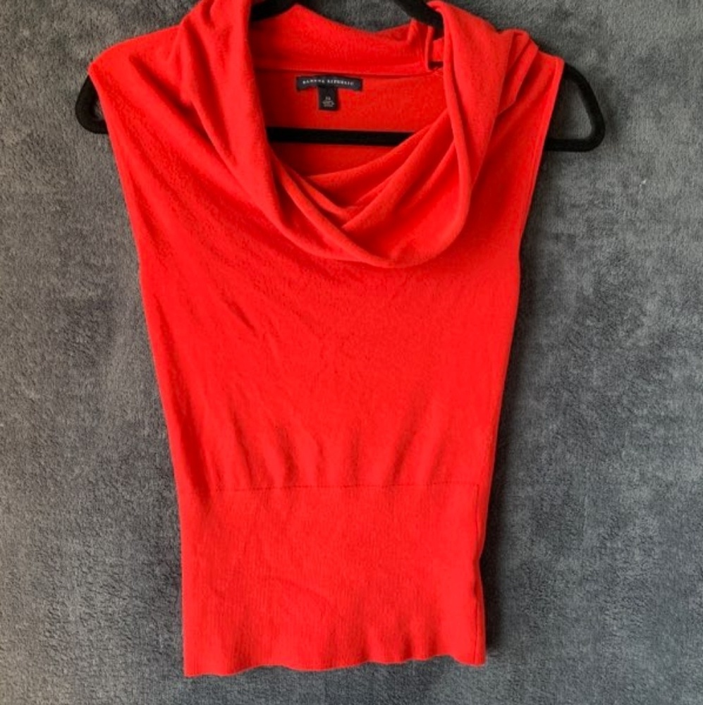Banana Republic Red Cowl Kneck Short Sleeve Top